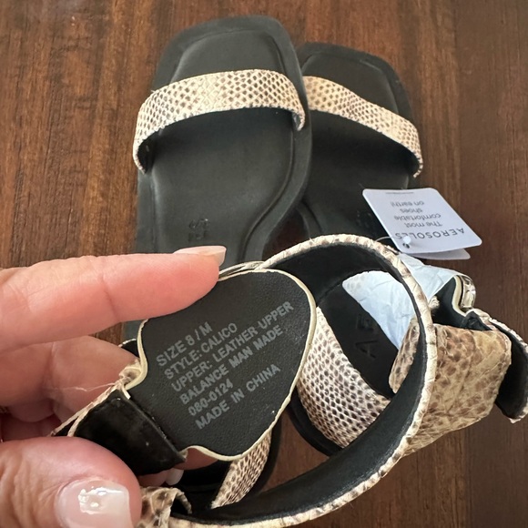 Comfortable Ankle Strap Sculpted Heel Sandal in Roccia Snake Print Leather sz 8 - Picture 6 of 10